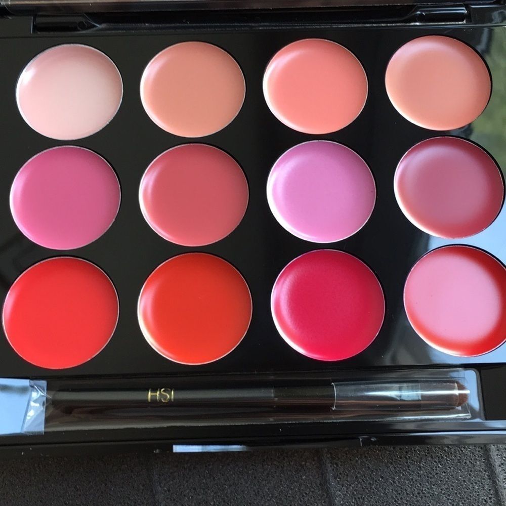 Ish lip statement palette NEW